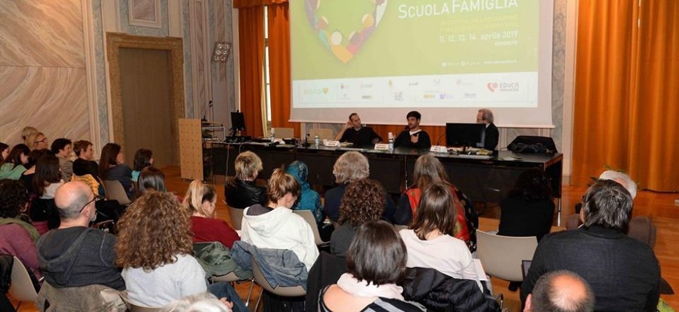 A Educa la disabilità vista con gli occhi dei fratelli: tra famiglia, identità personale, scuola e società